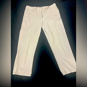 Ann Taylor size 6 ankle length wide leg.